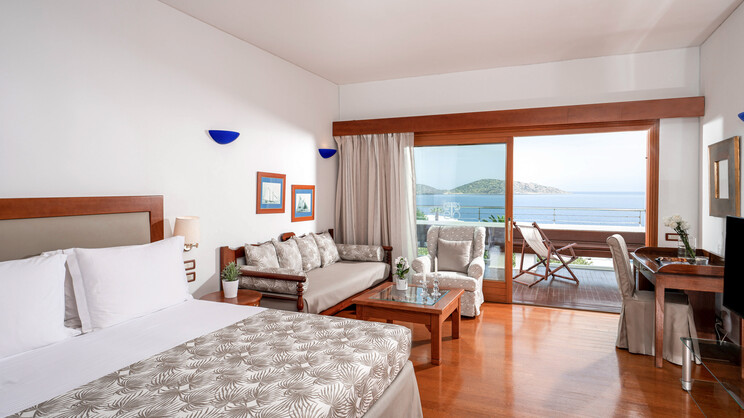 Elounda Beach Hotel & Villas